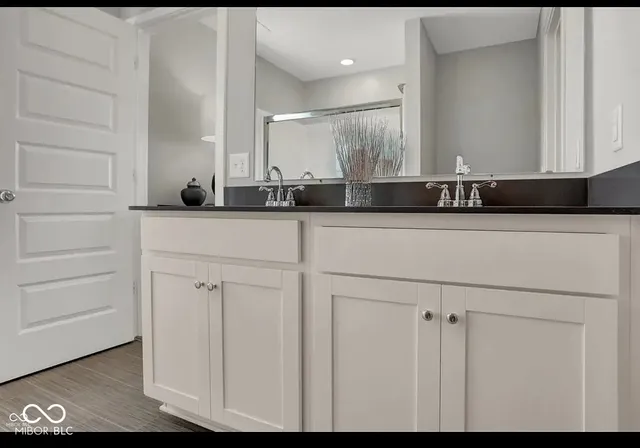 $2,195 | 15219 Farrington Way, Fishers, IN 46037