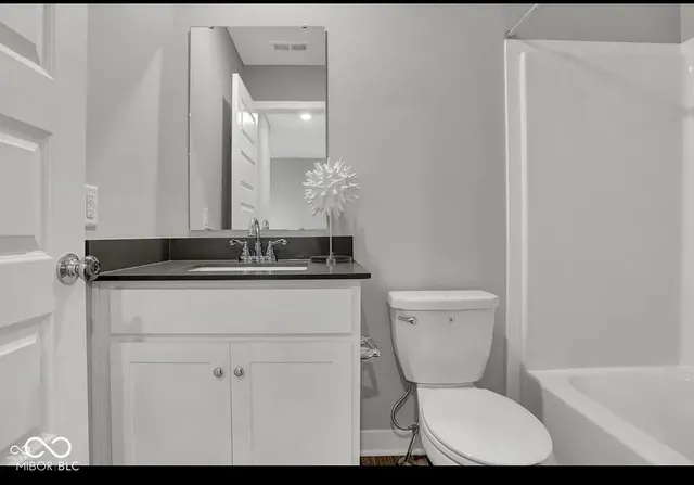 $2,195 | 15219 Farrington Way, Fishers, IN 46037