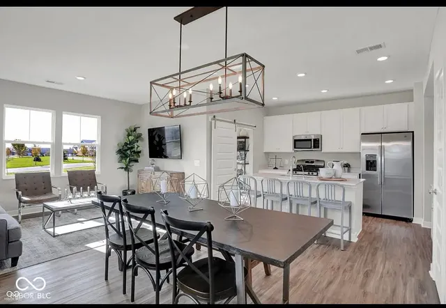 $2,195 | 15219 Farrington Way, Fishers, IN 46037