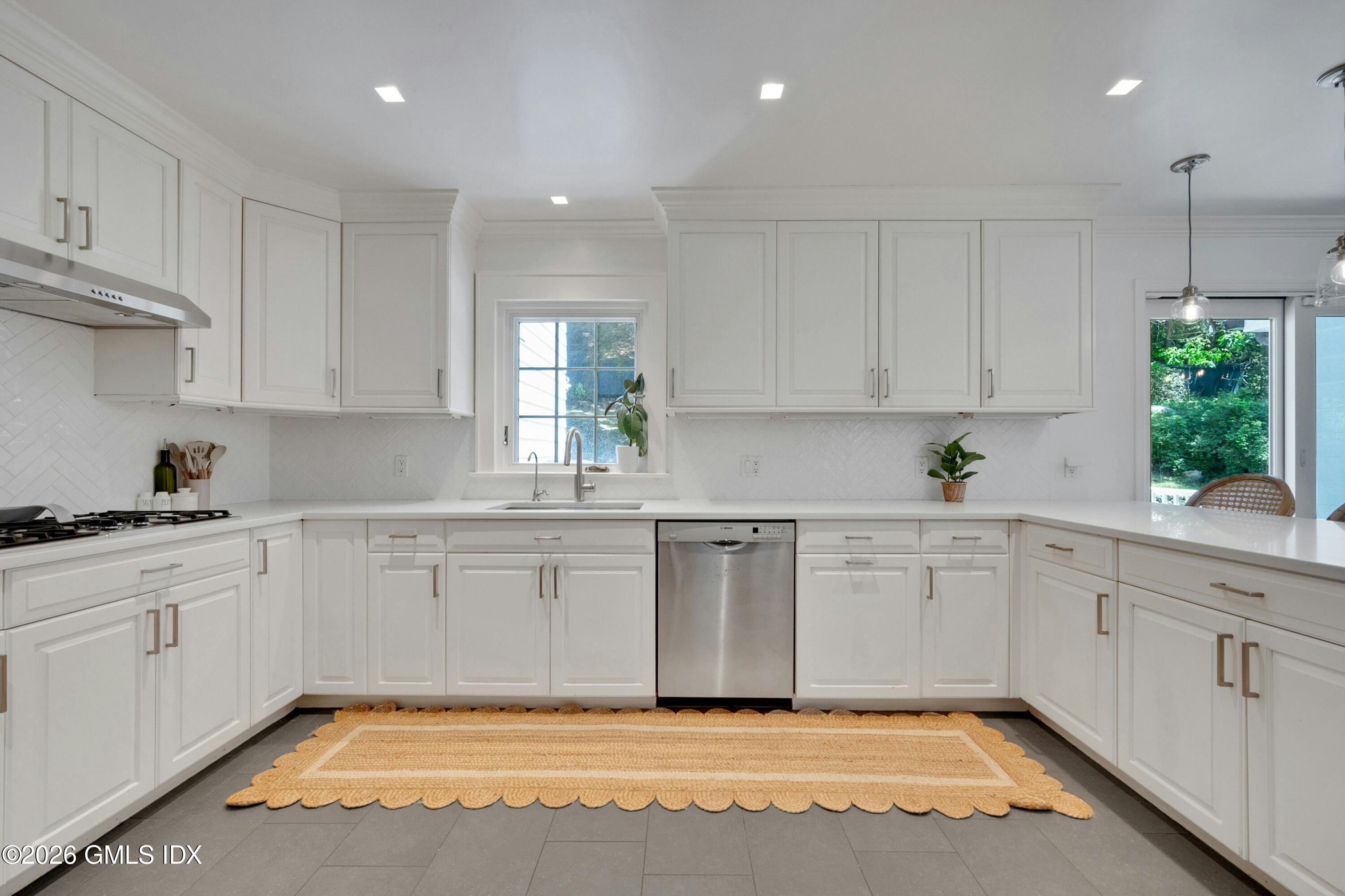 6 Wyngate Road Greenwich, CT 06830 - Photo 8 of 32 8A