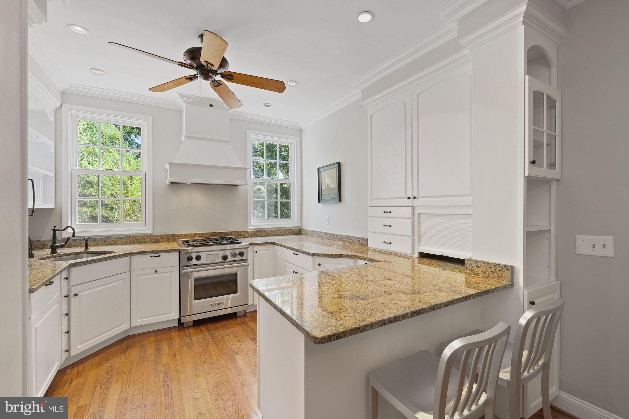 3337 Reservoir Road Northwest Washington, DC 20007 - Photo 12 of 44