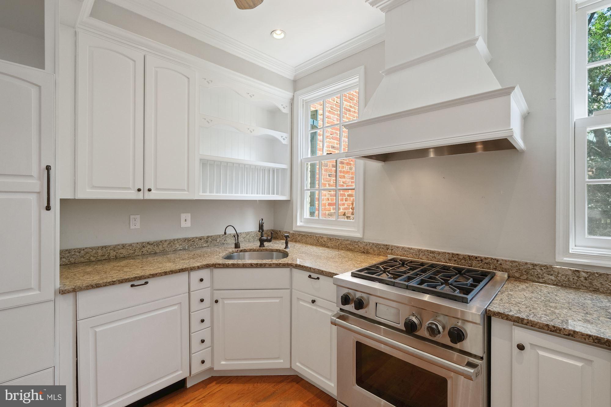 3337 Reservoir Road Northwest Washington, DC 20007 - Photo 13 of 44