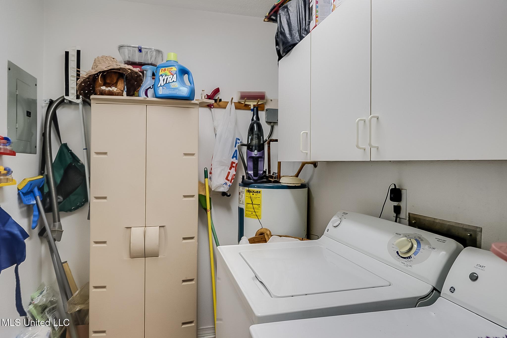 26193 Elmer Ladner Road Pass Christian, MS 39571 - Photo 10 of 27 Laundry/Utility Room