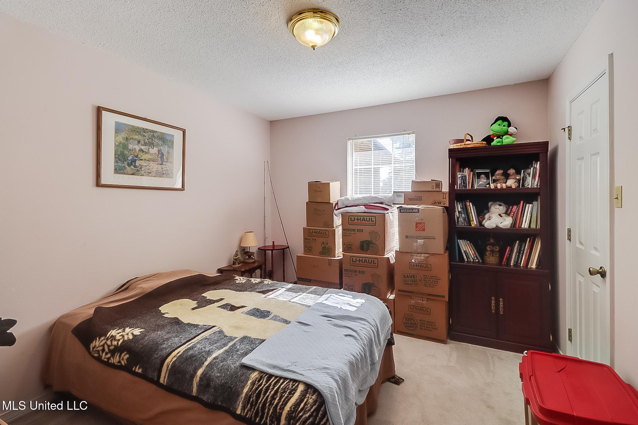 26193 Elmer Ladner Road Pass Christian, MS 39571 - Photo 11 of 27 2nd Bedroom