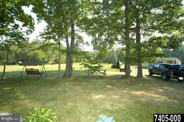 1218 Heindel Road York, PA 17408 - Photo 2 of 17 Gallery Image 2