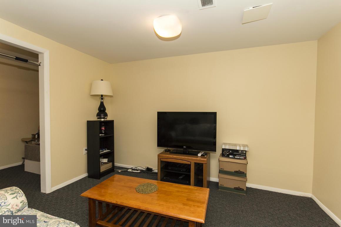 1916 Greenberry Road Baltimore, MD 21209 - Photo 25 of 29 Basement
