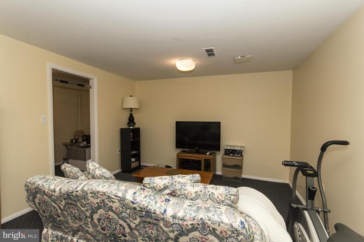 1916 Greenberry Road Baltimore, MD 21209 - Photo 26 of 29 Basement