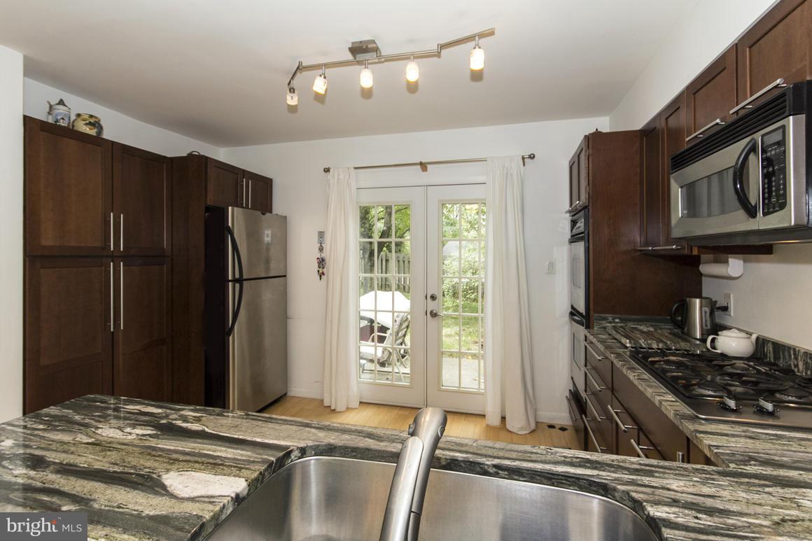 1916 Greenberry Road Baltimore, MD 21209 - Photo 9 of 29 Kitchen