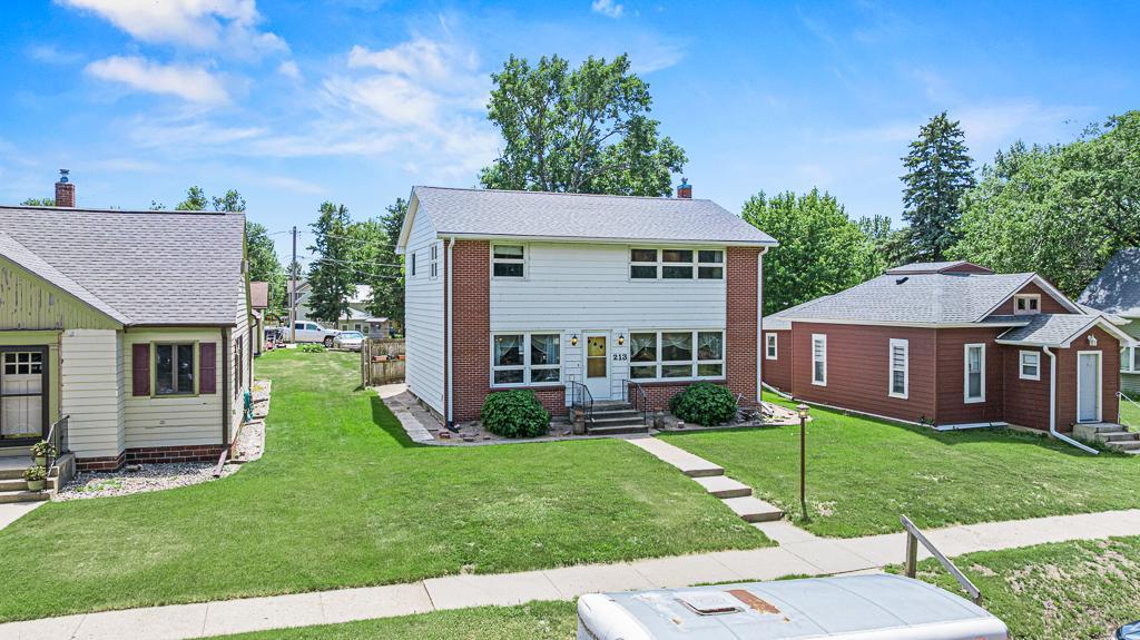 213 2nd Street Jasper, MN 56144 - Photo 3 of 55
