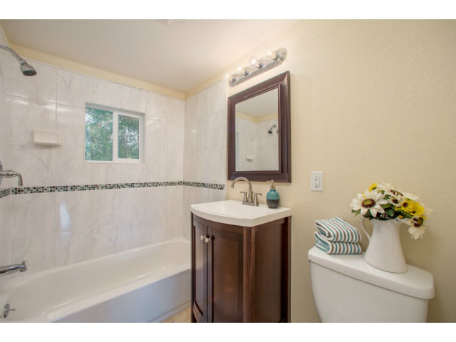 150 Hillcrest Road Watsonville, CA 95076 - Photo 11 of 21 Gallery Image 11