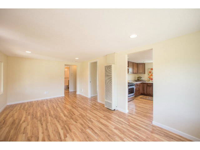 150 Hillcrest Road Watsonville, CA 95076 - Photo 7 of 21 Gallery Image 7