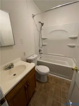 $2,100 | 211 Jefferson Avenue, Colonial Heights, VA 23834