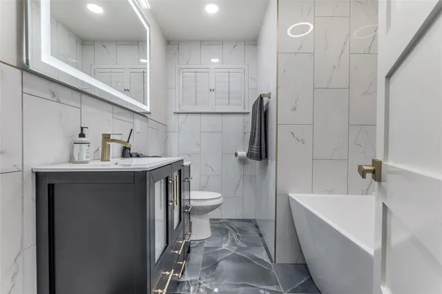 $4,950 | 9026 Livenshire Drive, Dallas, TX 75238