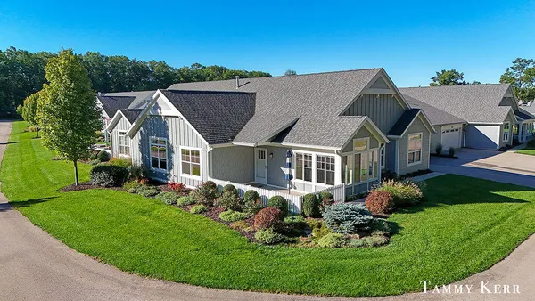 $929,000 | 197 Janes View Drive, Holland, MI 49424