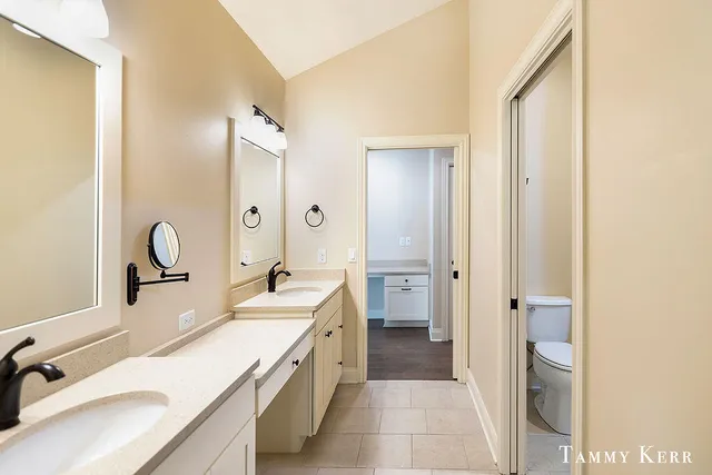 $929,000 | 197 Janes View Drive, Holland, MI 49424