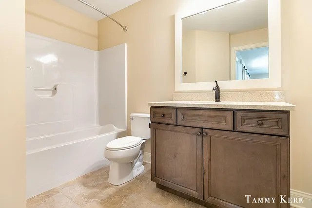 $929,000 | 197 Janes View Drive, Holland, MI 49424