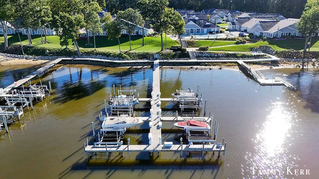 $929,000 | 197 Janes View Drive, Holland, MI 49424