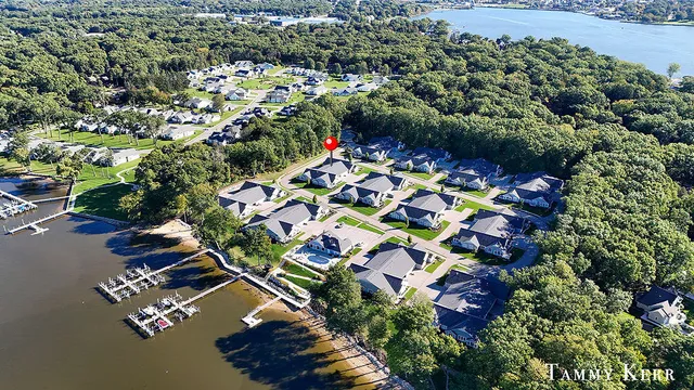 $929,000 | 197 Janes View Drive, Holland, MI 49424