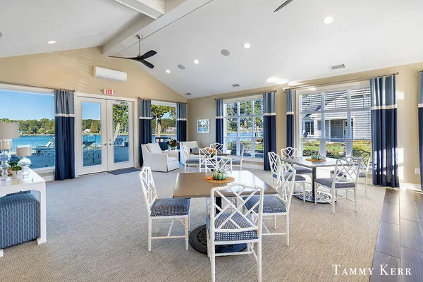 $929,000 | 197 Janes View Drive, Holland, MI 49424