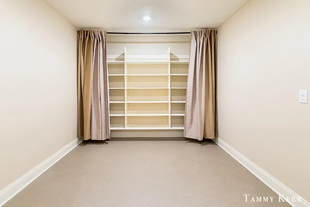 $929,000 | 197 Janes View Drive, Holland, MI 49424