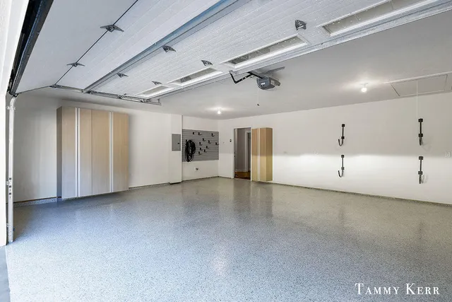 $929,000 | 197 Janes View Drive, Holland, MI 49424