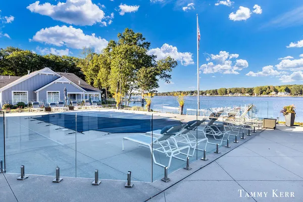 $929,000 | 197 Janes View Drive, Holland, MI 49424