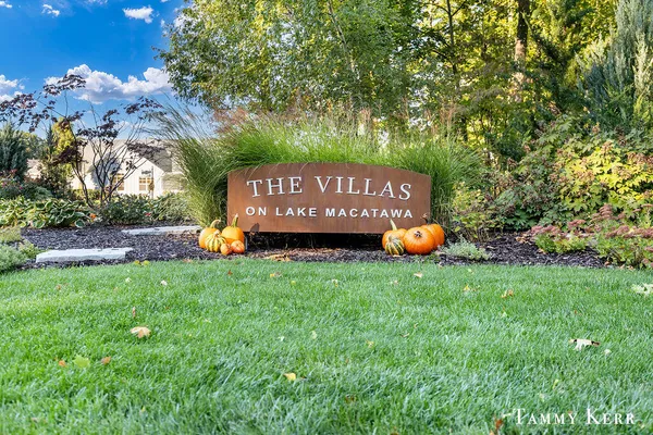 $929,000 | 197 Janes View Drive, Holland, MI 49424