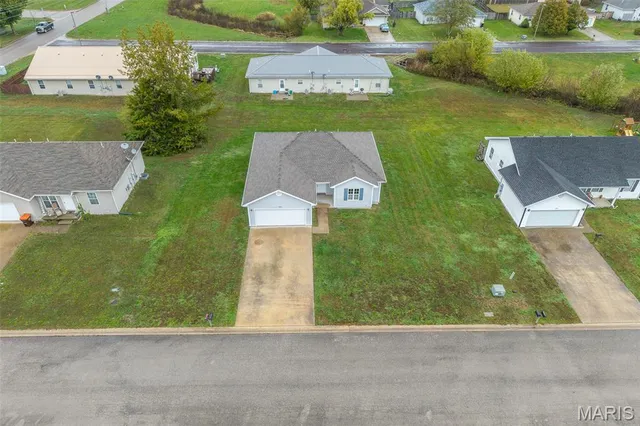 $189,900 | 1225 Apple Lane, Lebanon, MO 65536