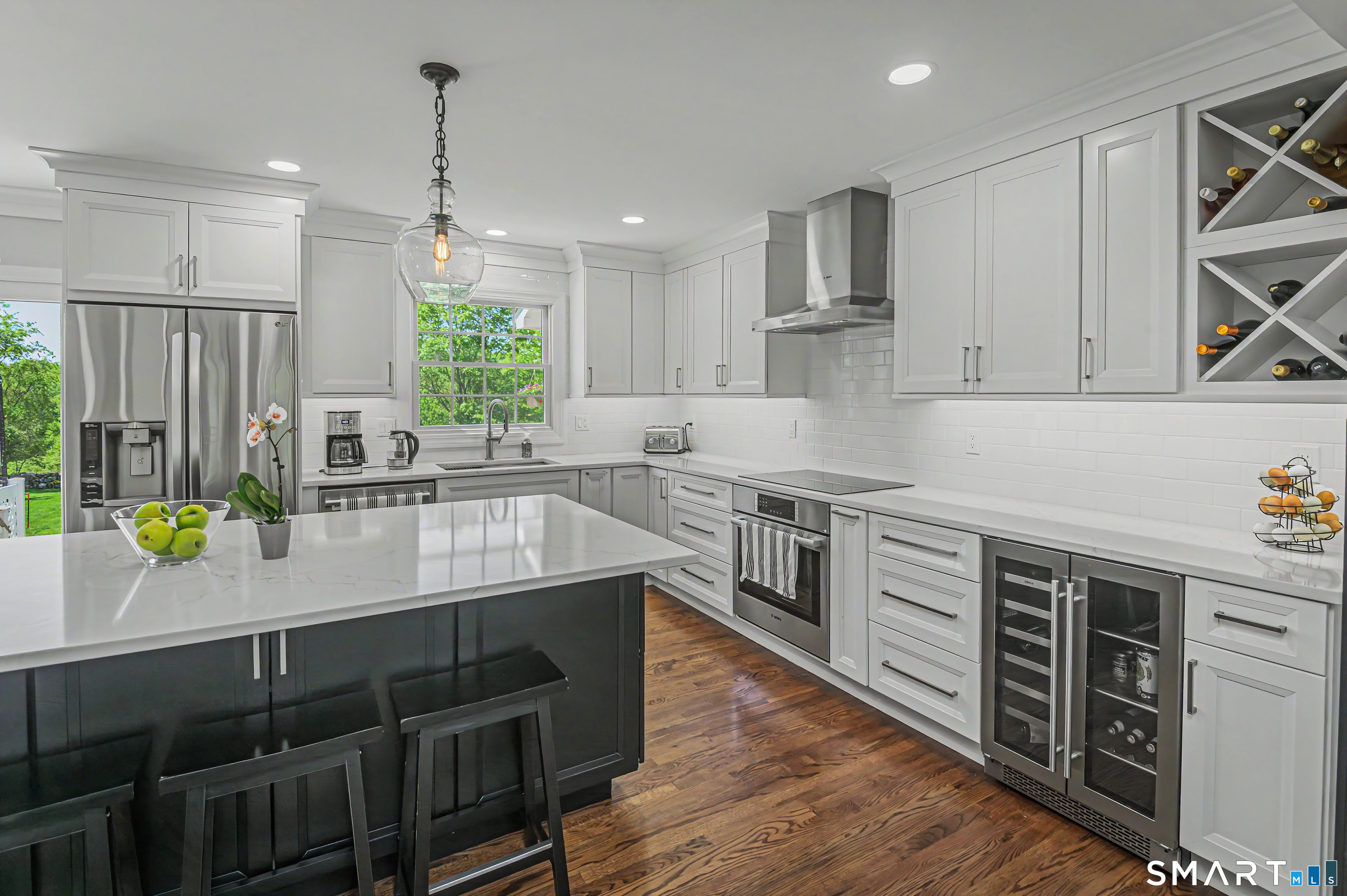 9 Schoolhouse Place Ridgefield, CT 06877 - Photo 4 of 40