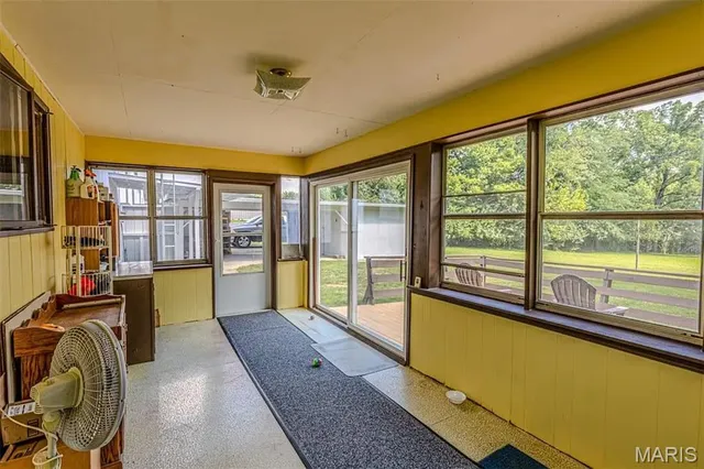 $185,000 | 1720 Highway 16, Shelbyville, IL 62565