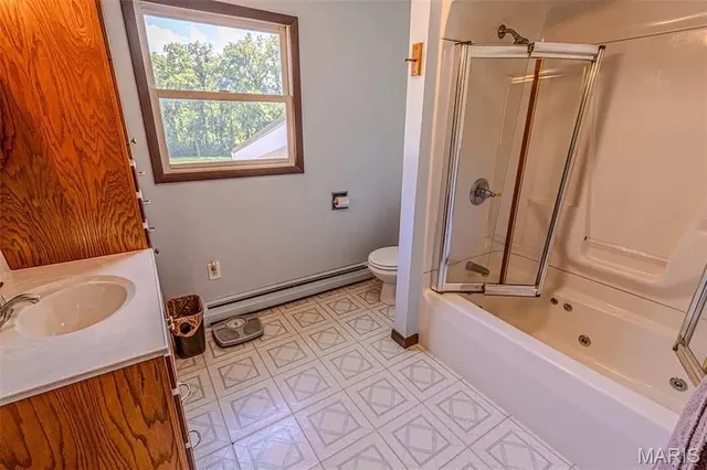 $185,000 | 1720 Highway 16, Shelbyville, IL 62565