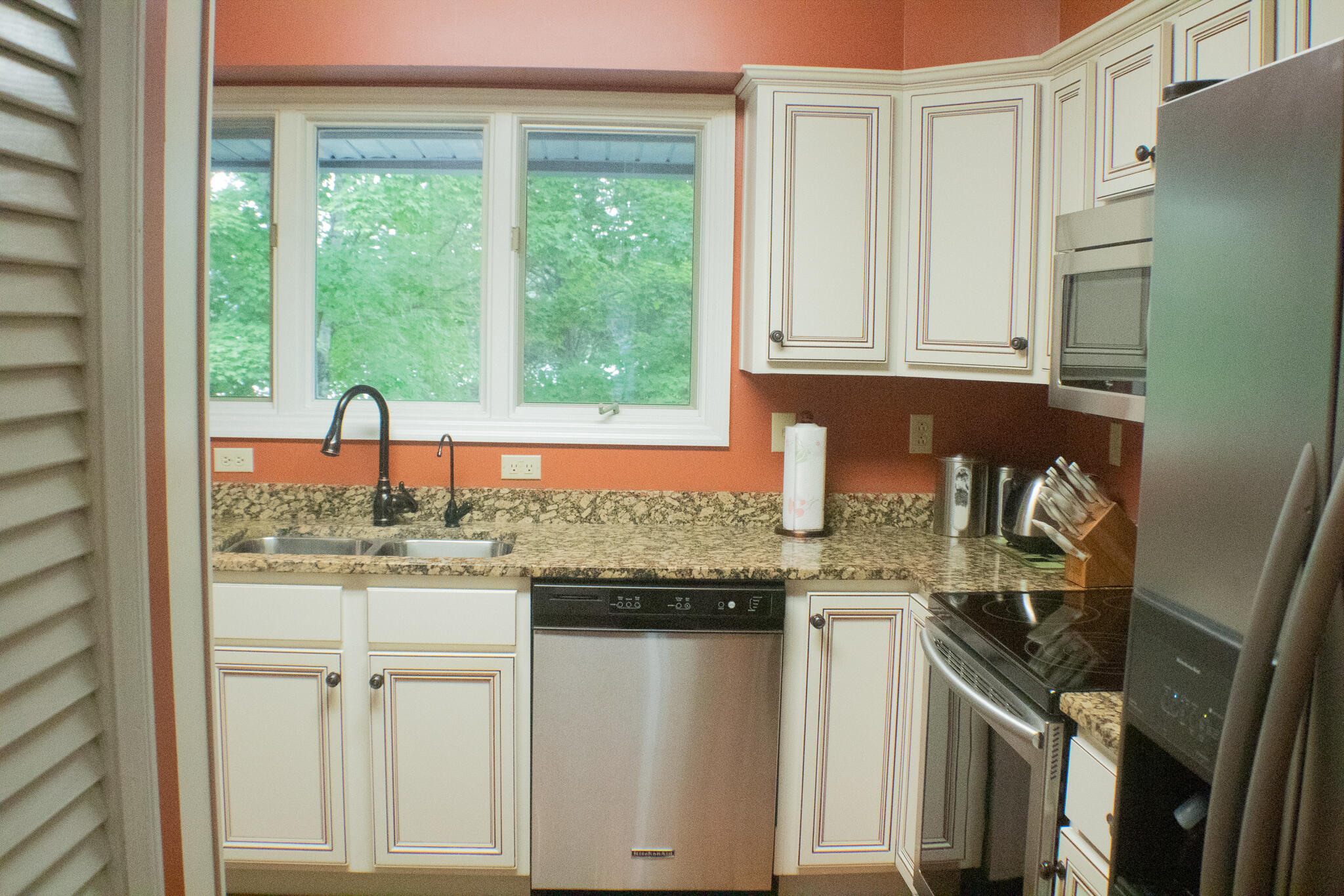 174 Hidden Lane Spring City, TN 37381 - Photo 3 of 25 Kitchen