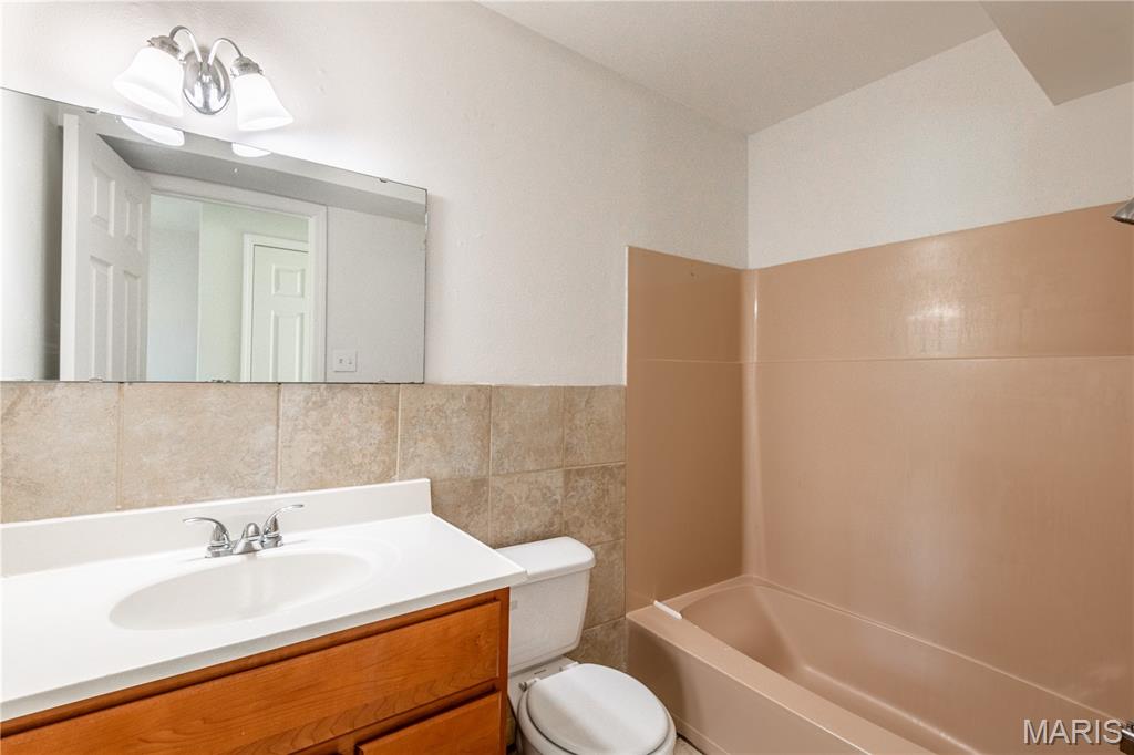 3017 Pembroke Lane, Unit 13 High Ridge, MO 63049 - Photo 18 of 24