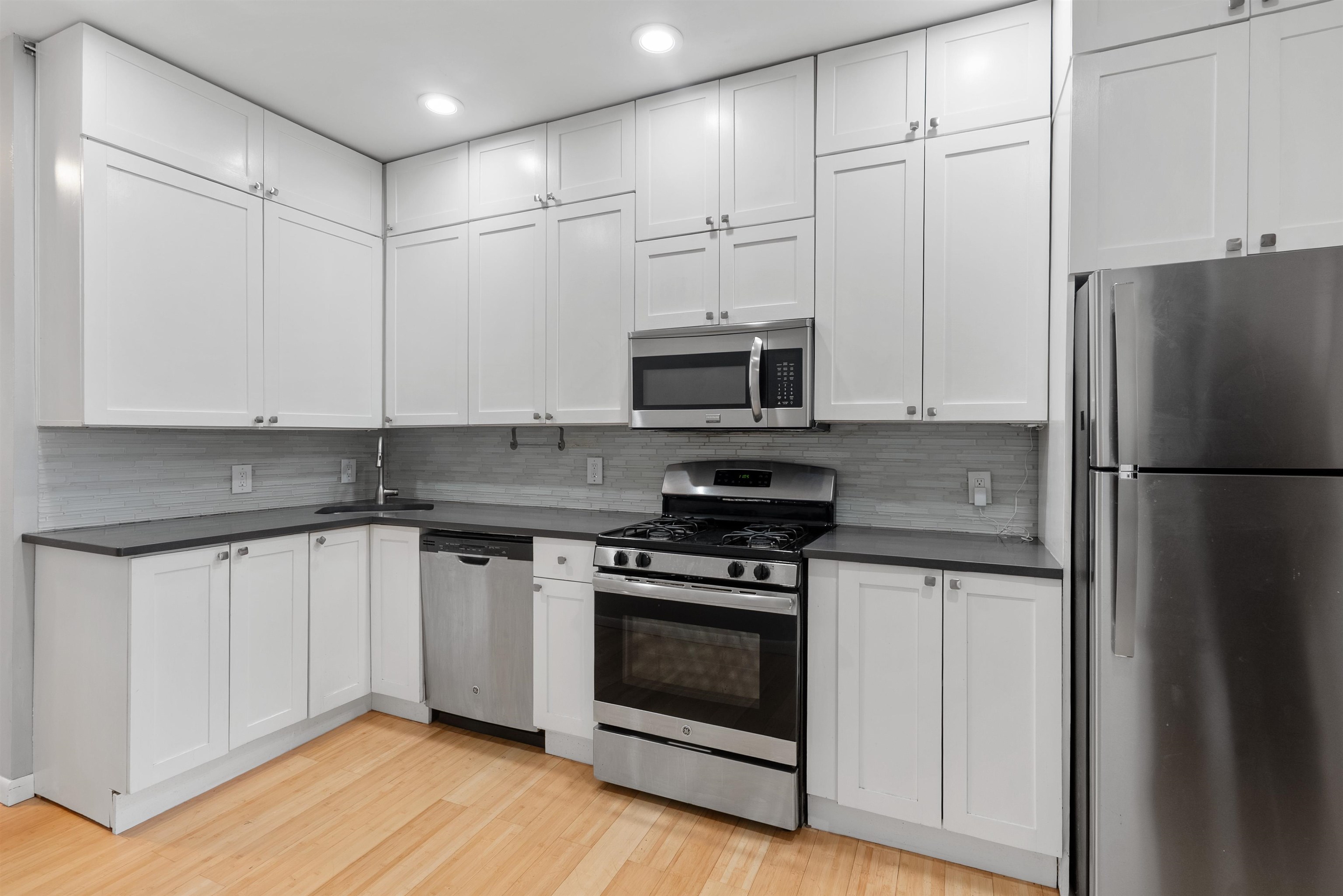 809 Park Avenue, Unit 9 Hoboken, NJ 07030 - Photo 6 of 30