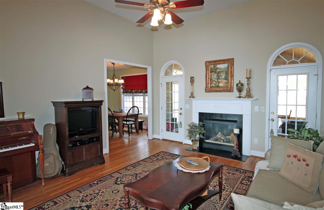 214 West Peach Ridge Drive Greer, SC 29651 - Photo 3 of 28