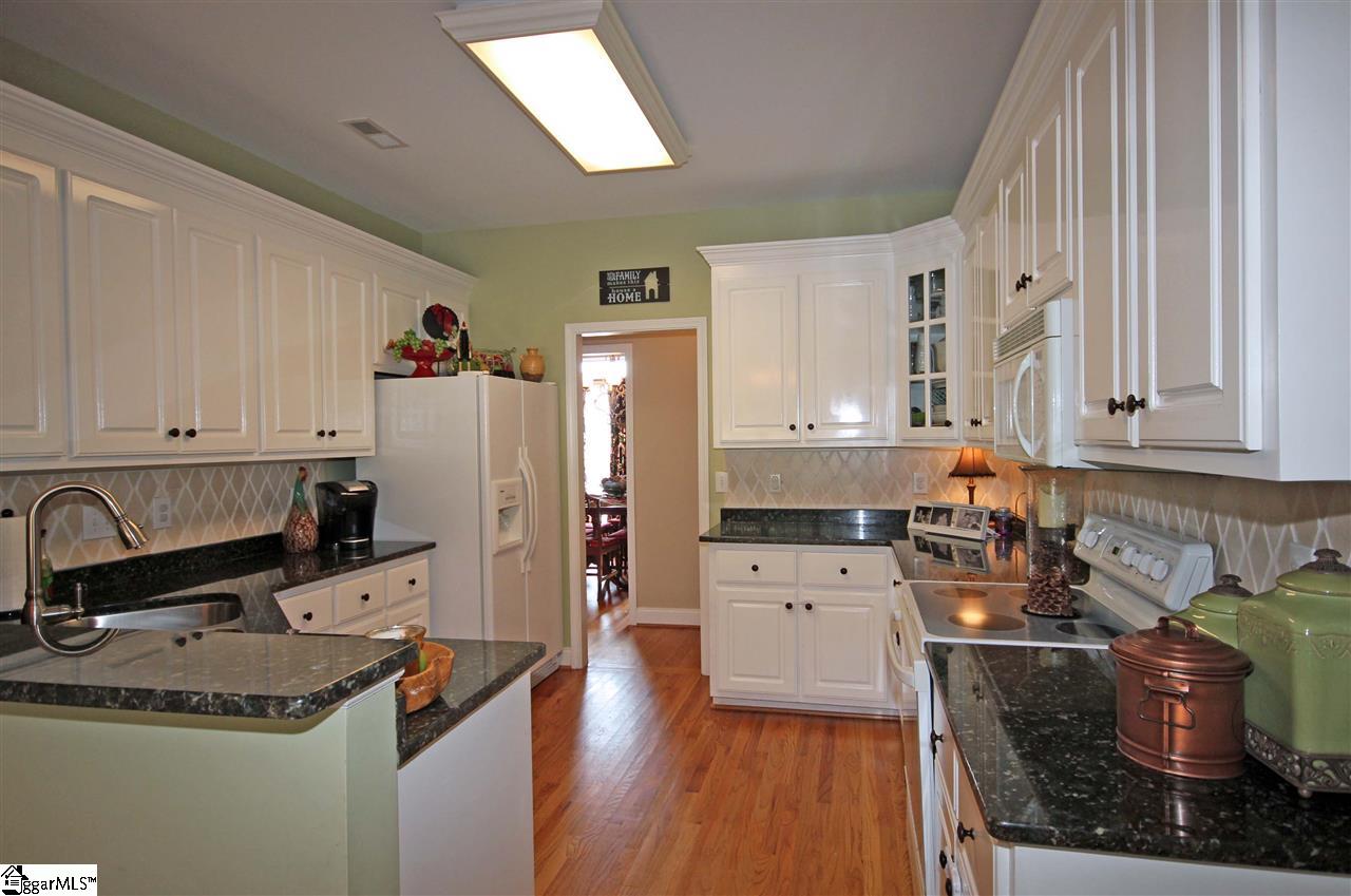 214 West Peach Ridge Drive Greer, SC 29651 - Photo 6 of 28