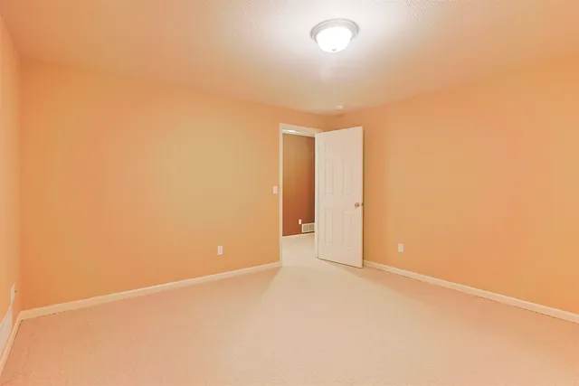 $339,900 | 103 Livingston Bay Court, Mishawaka, IN 46544