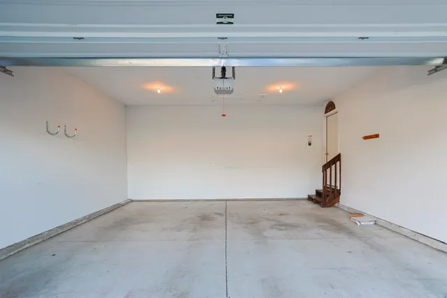 $339,900 | 103 Livingston Bay Court, Mishawaka, IN 46544