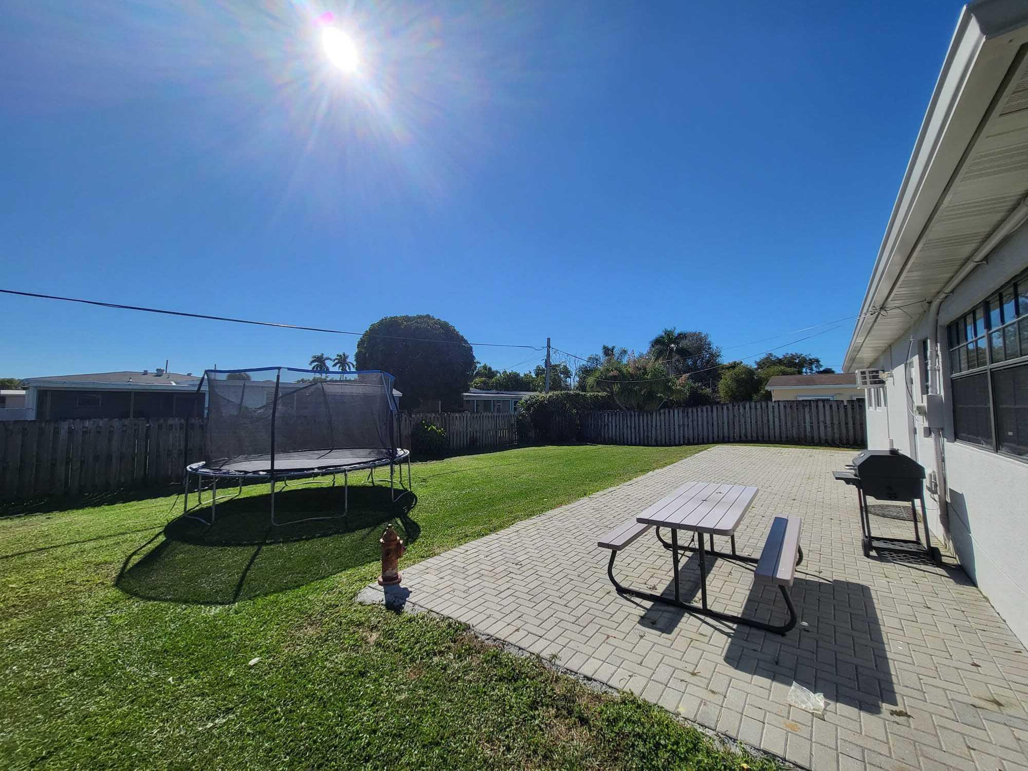 341 East Lake Road Palm Springs, FL 33461 - Photo 31 of 33 WhatsApp Image 2022-01-30 at 7.46.21 PM