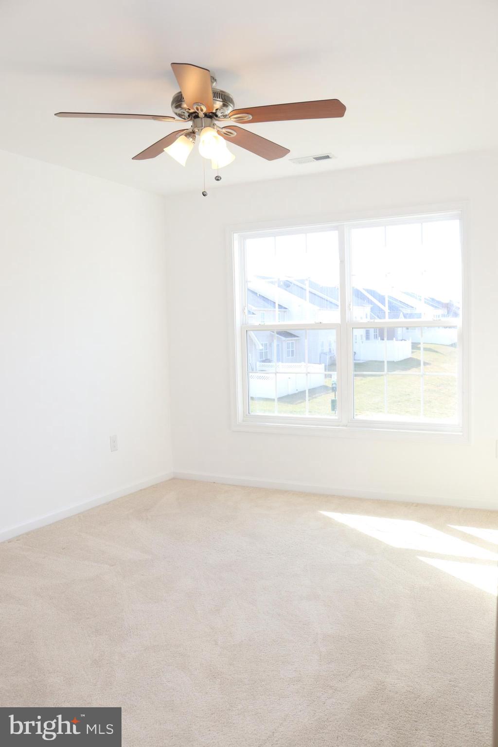 528 Thumper Drive Ranson, WV 25438 - Photo 18 of 29 Gallery Image 18
