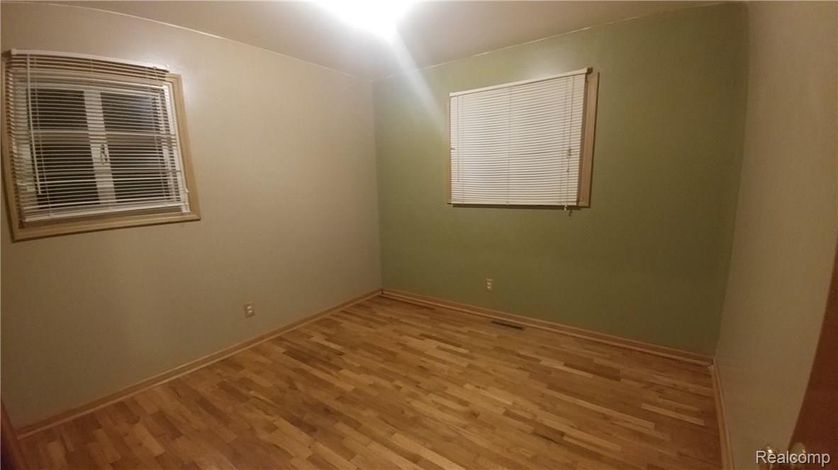 75 Daley Road Lapeer, MI 48446 - Photo 25 of 36 1031171934.jpg