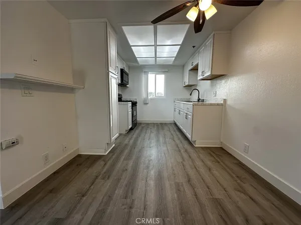 $2,100 | 710 West Washington Avenue, Santa Ana, CA 92706