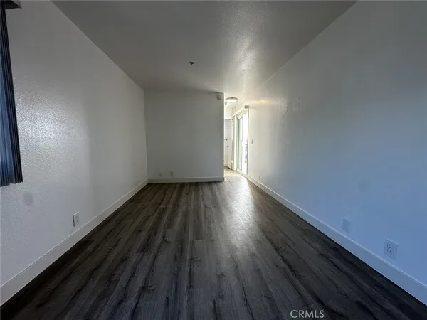 $2,100 | 710 West Washington Avenue, Santa Ana, CA 92706