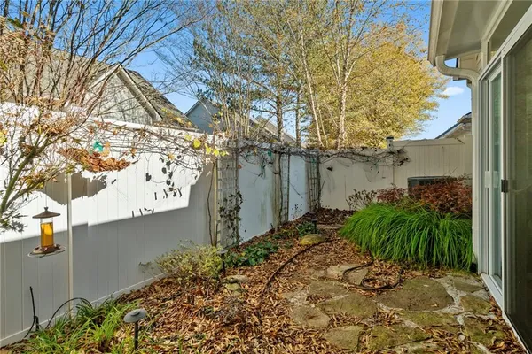$1,900 | 2430 Clock Face Court, Lawrenceville, GA 30043