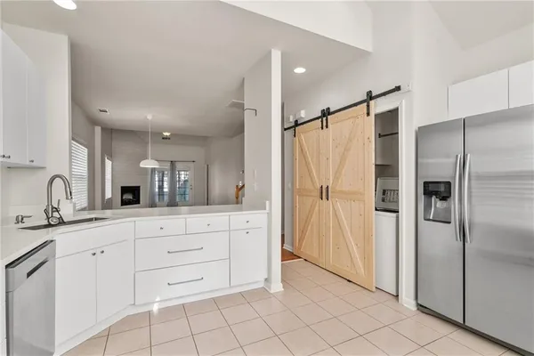 $1,900 | 2430 Clock Face Court, Lawrenceville, GA 30043