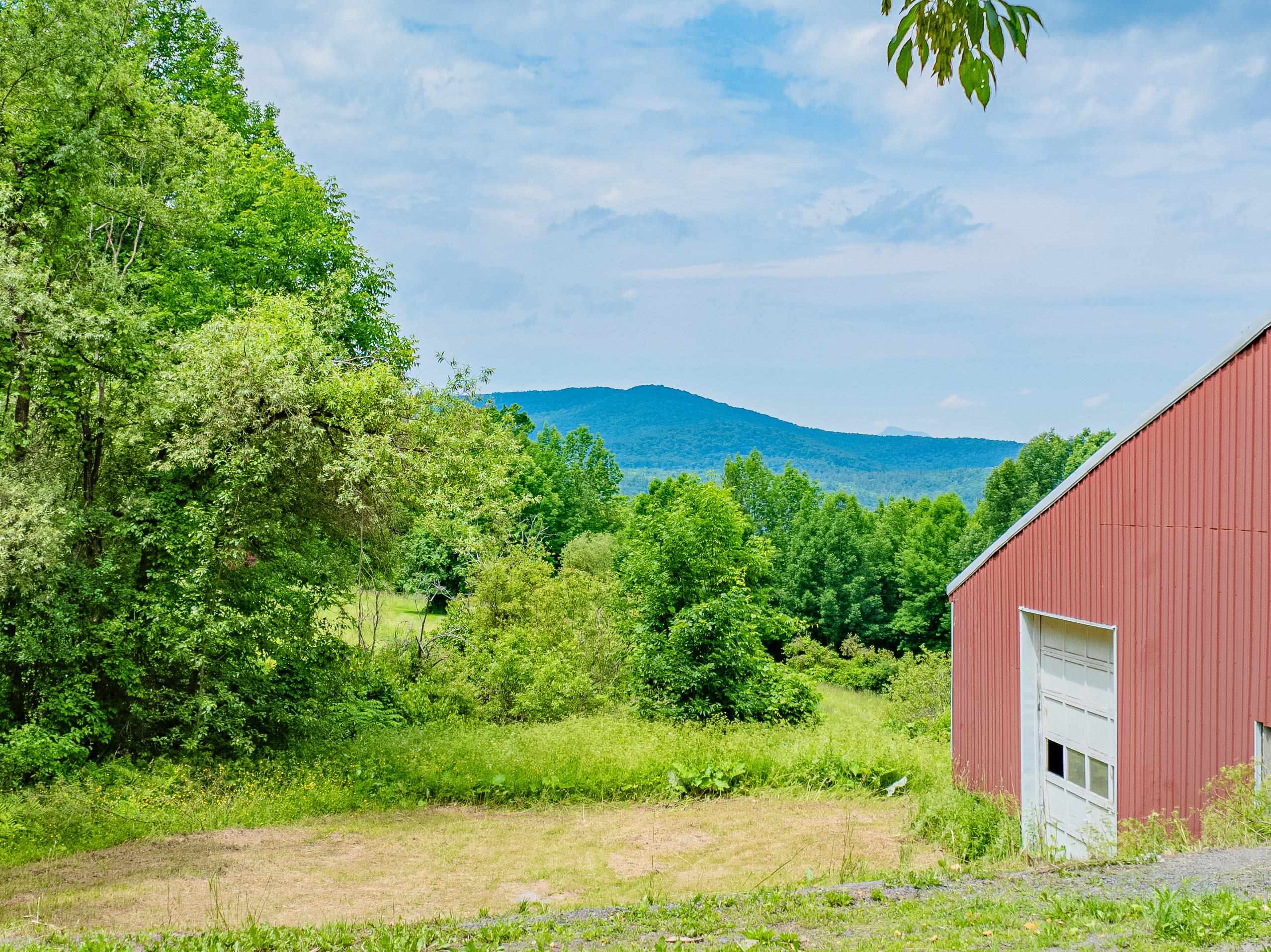 2736 Crosstown Road Berlin, VT 05602 - Photo 38 of 40
