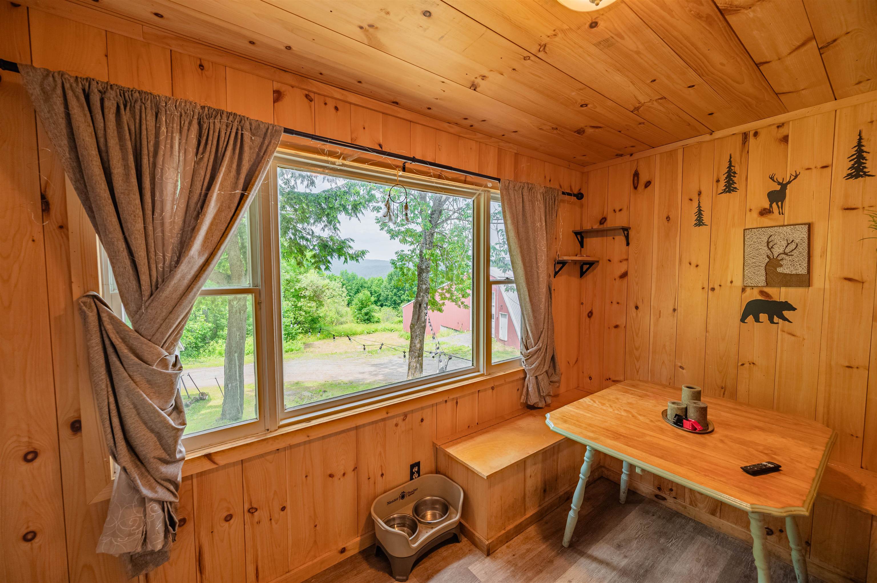 2736 Crosstown Road Berlin, VT 05602 - Photo 6 of 40