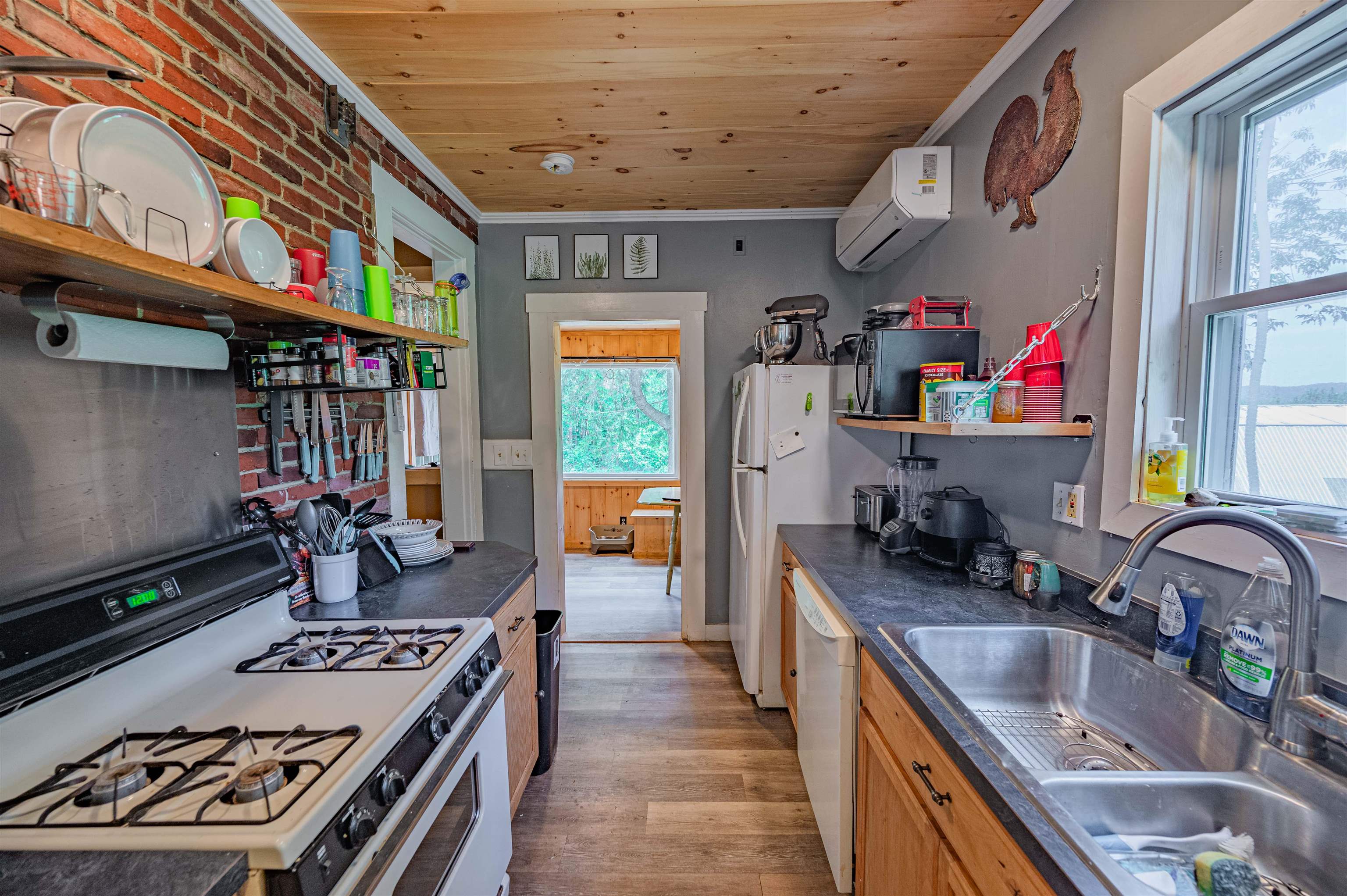 2736 Crosstown Road Berlin, VT 05602 - Photo 9 of 40