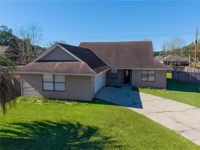 $2,000 | 300 Lionel Court, Abita Springs, LA 70420