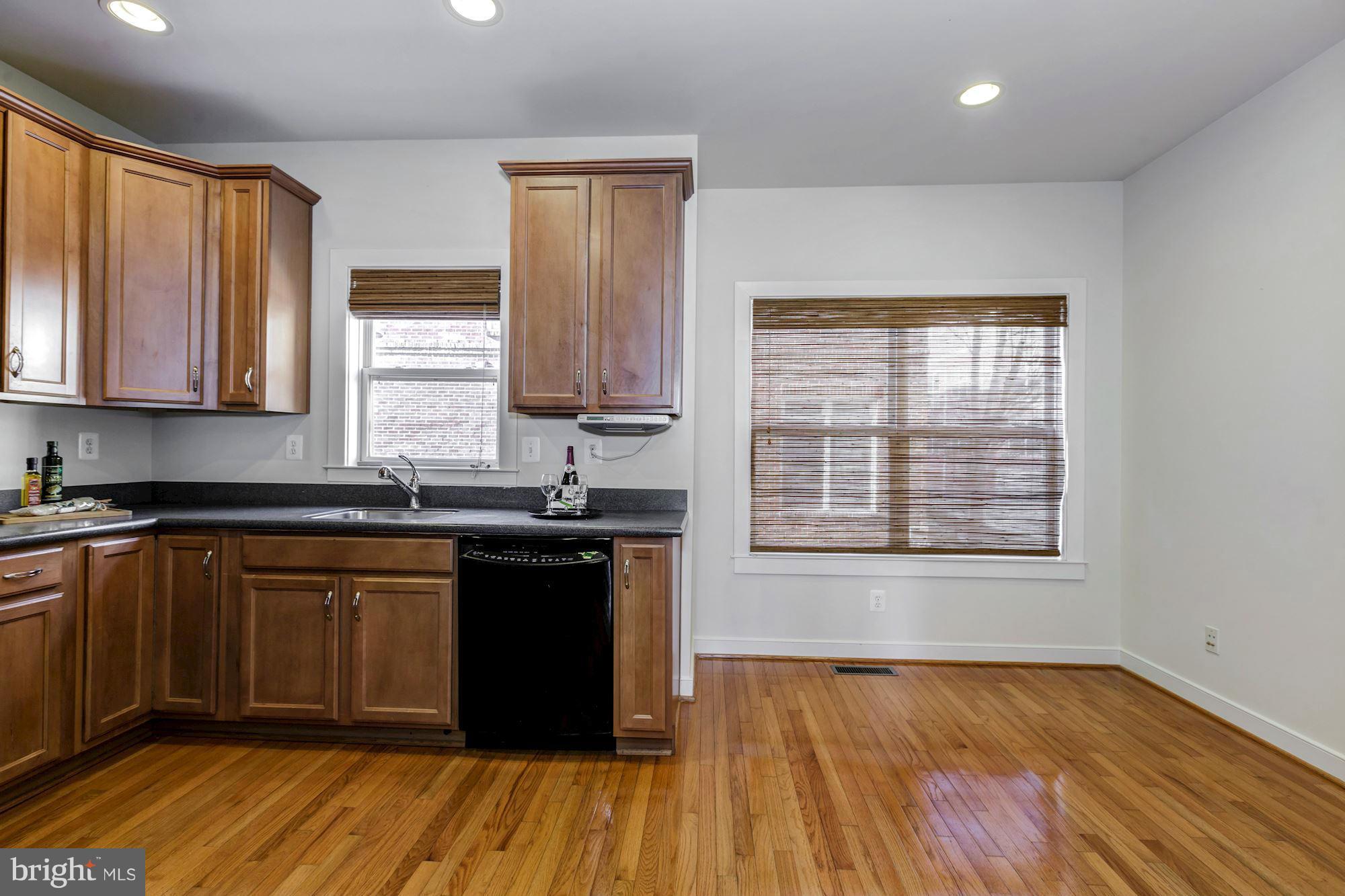 11110 Amherst Avenue Silver Spring, MD 20902 - Photo 11 of 28 perfect for your breakfast table!
